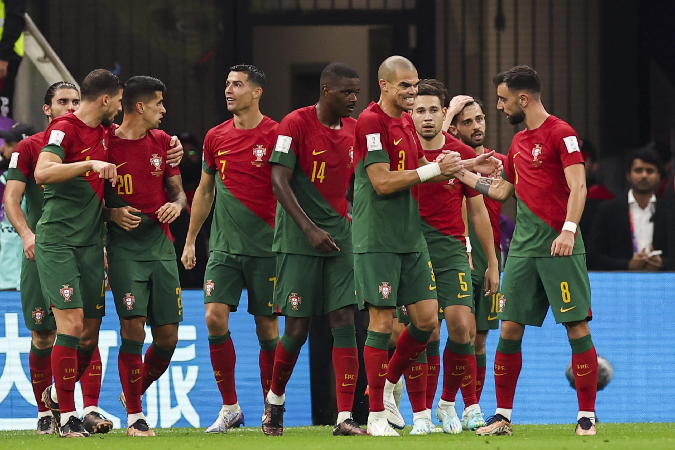 Portugal-Uruguai 2-0, Bruno Fernandes lidera os oitavos-de-final • TAG24