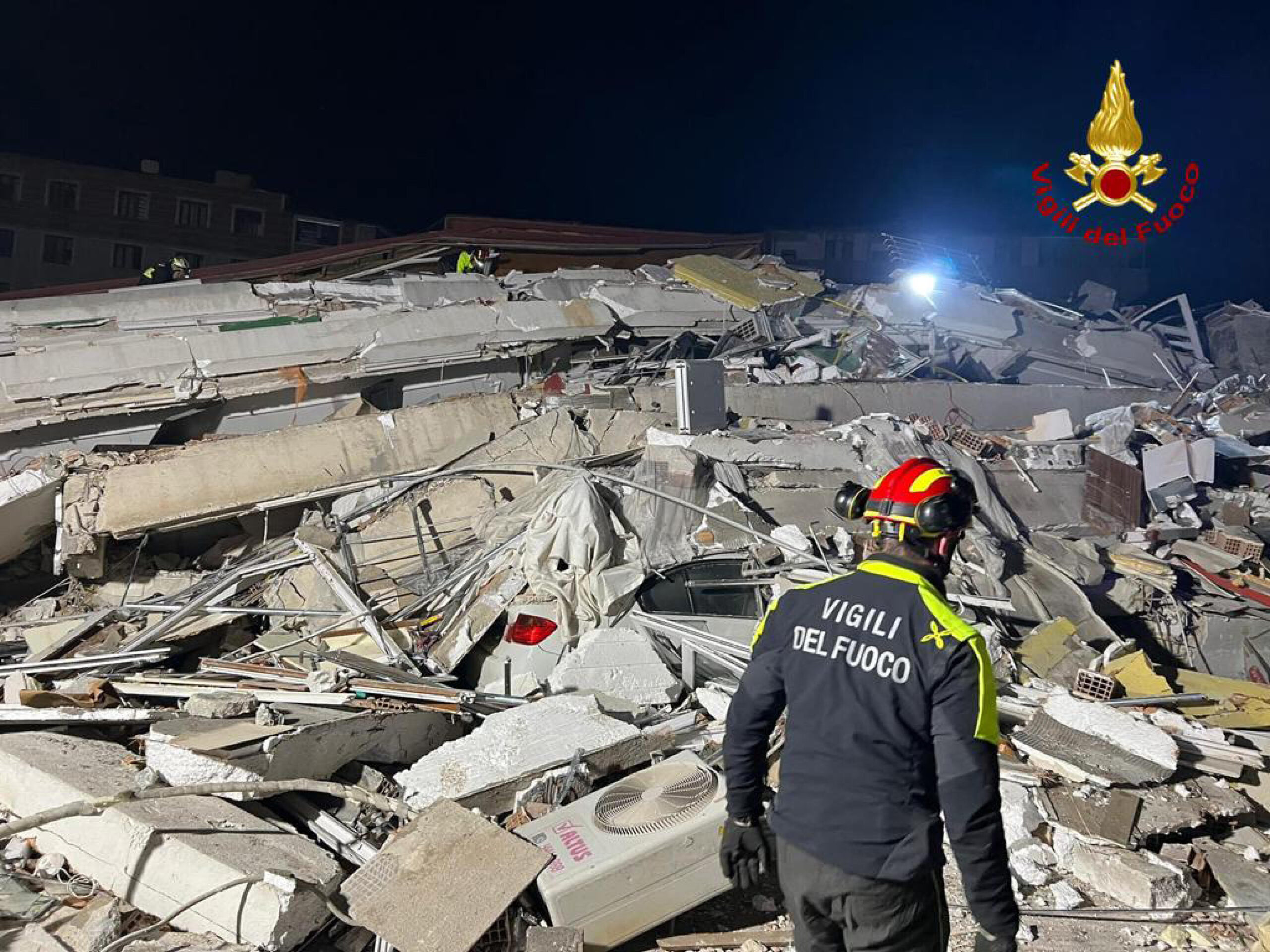 Sera dopo la notte di ricerche, situazione complessa