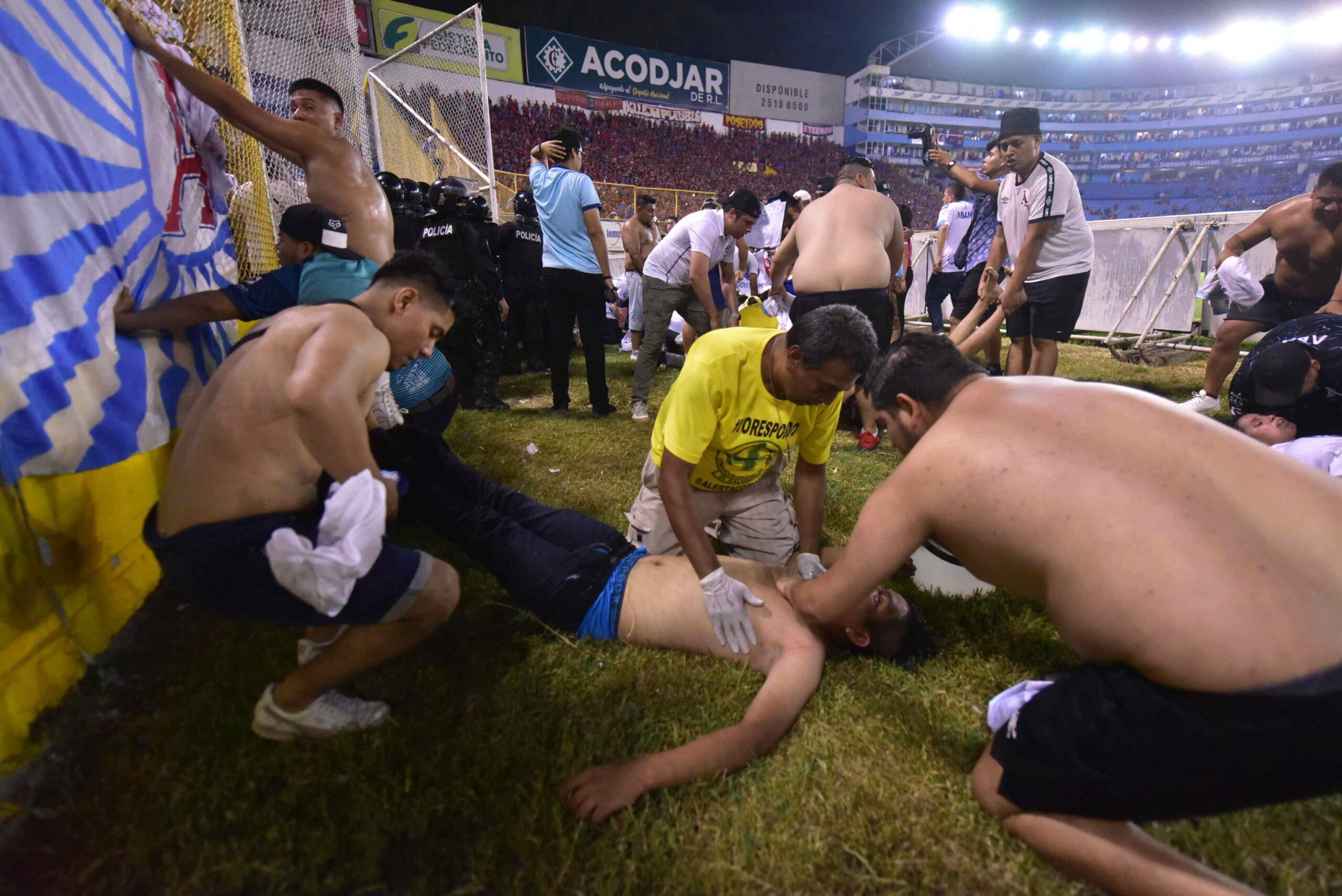 El Salvador stadio morti