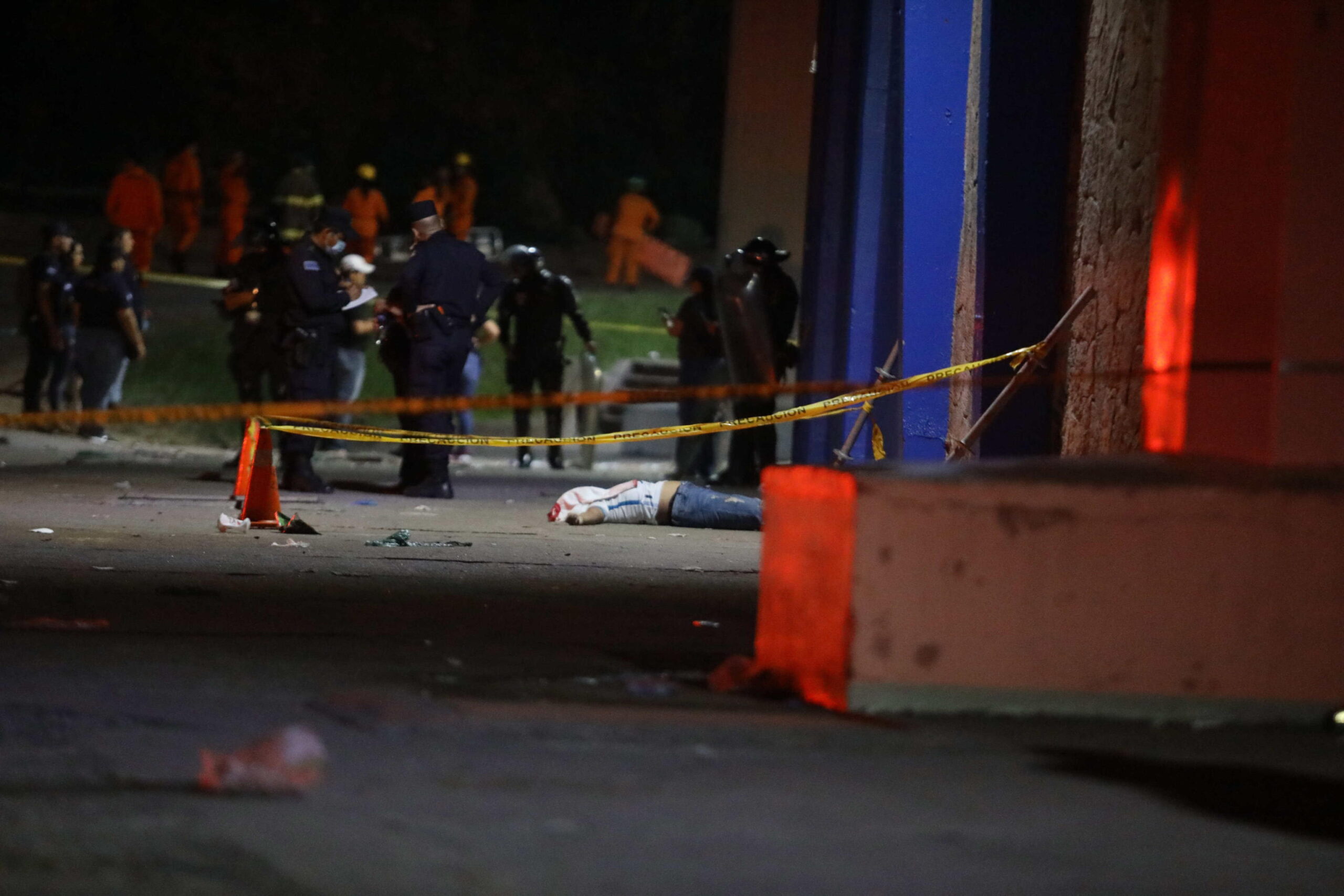 El Salvador stadio morti