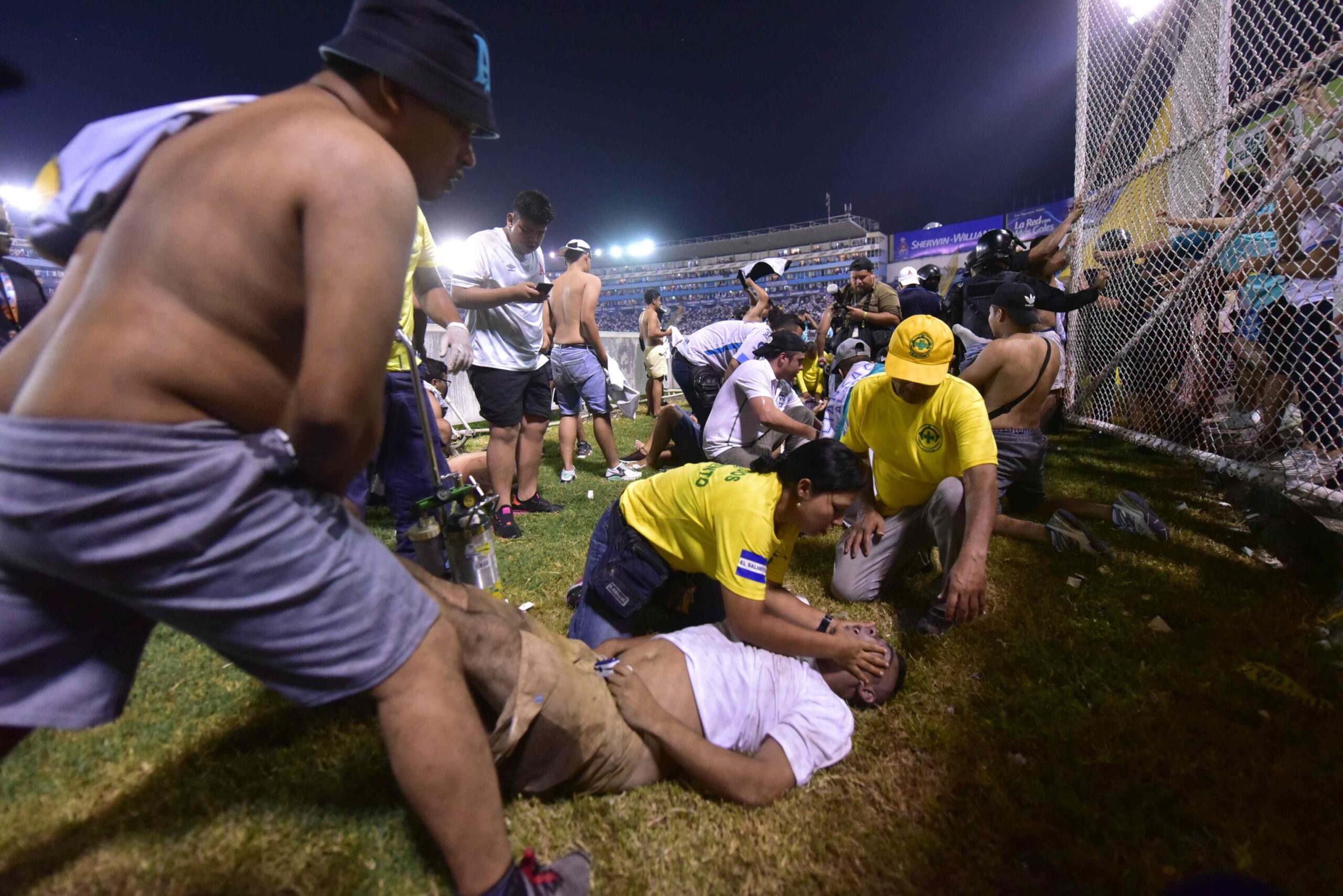 El Salvador stadio morti