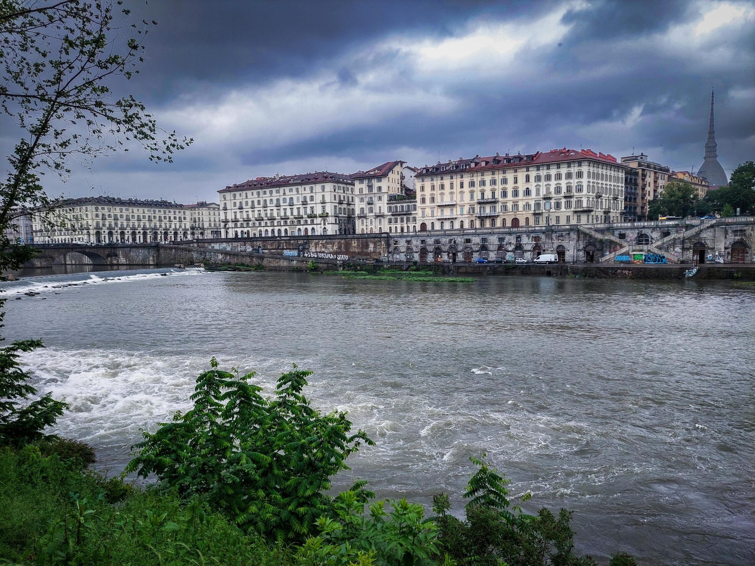 Piena fiume Po Torino