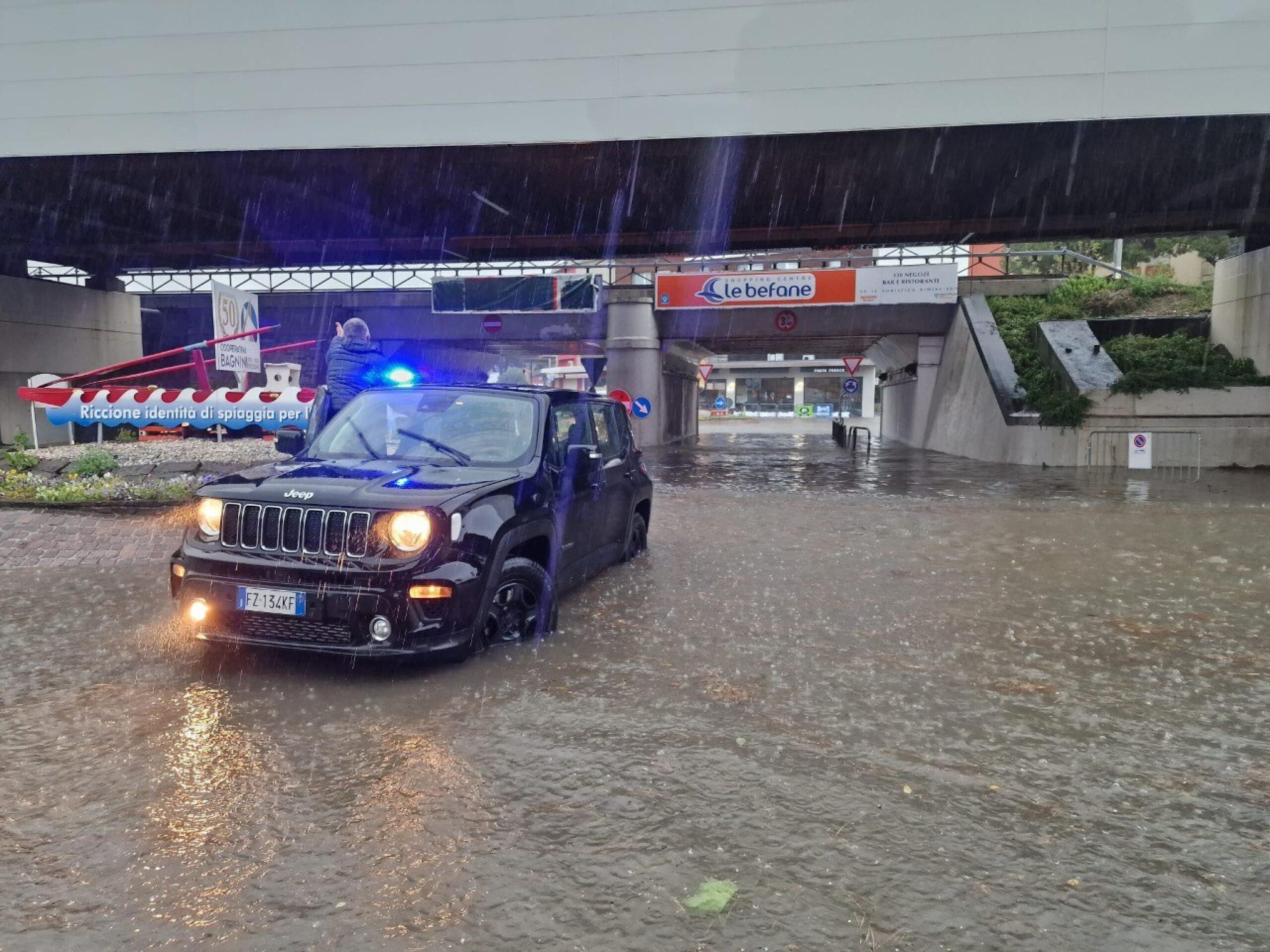 Polizia a lavoro