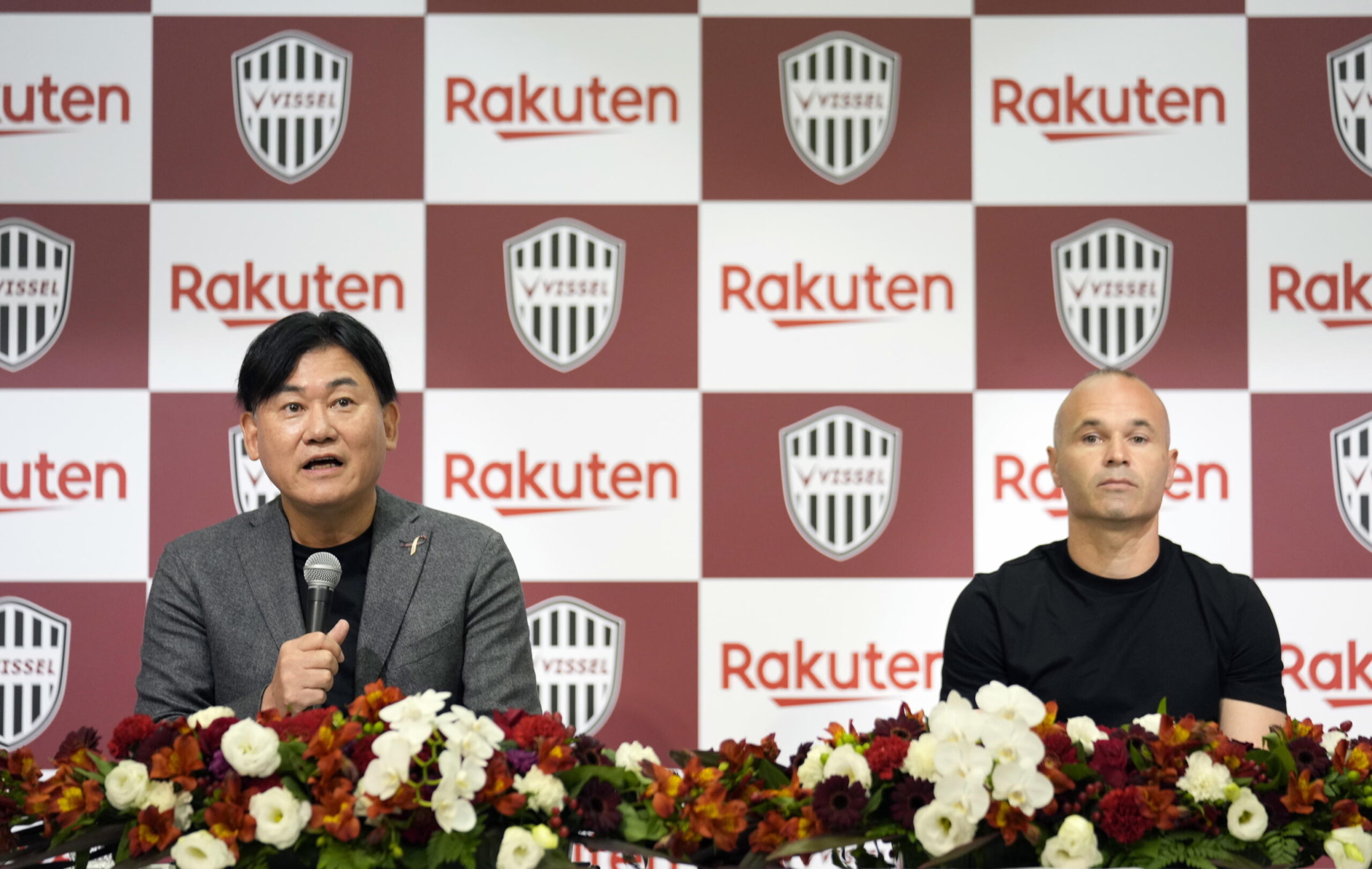 Una parte della conferenza del Vissel Kobe