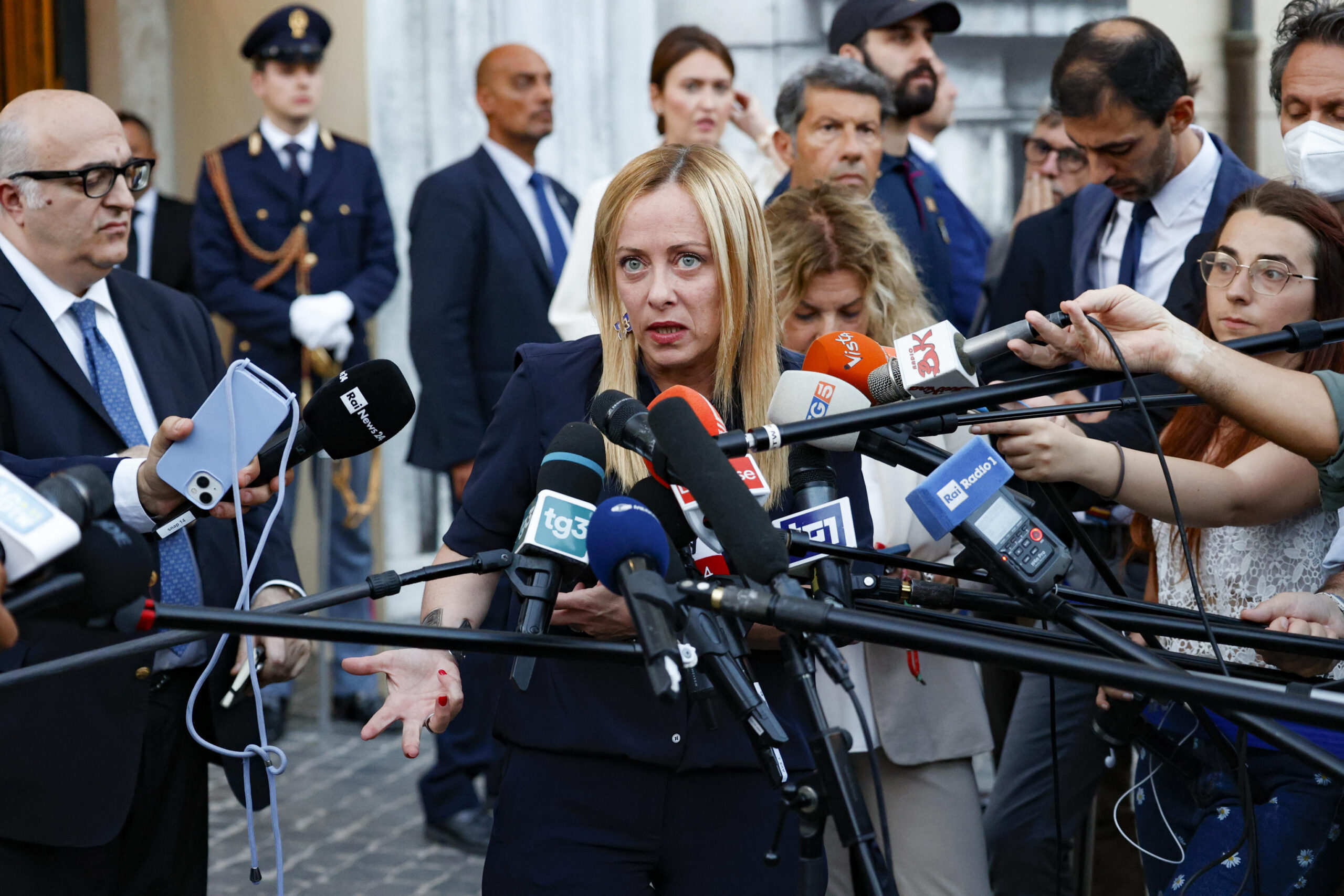 Meloni A Caivano, Don Patriciello: "Giovedì La Premier Al Parco Verde ...