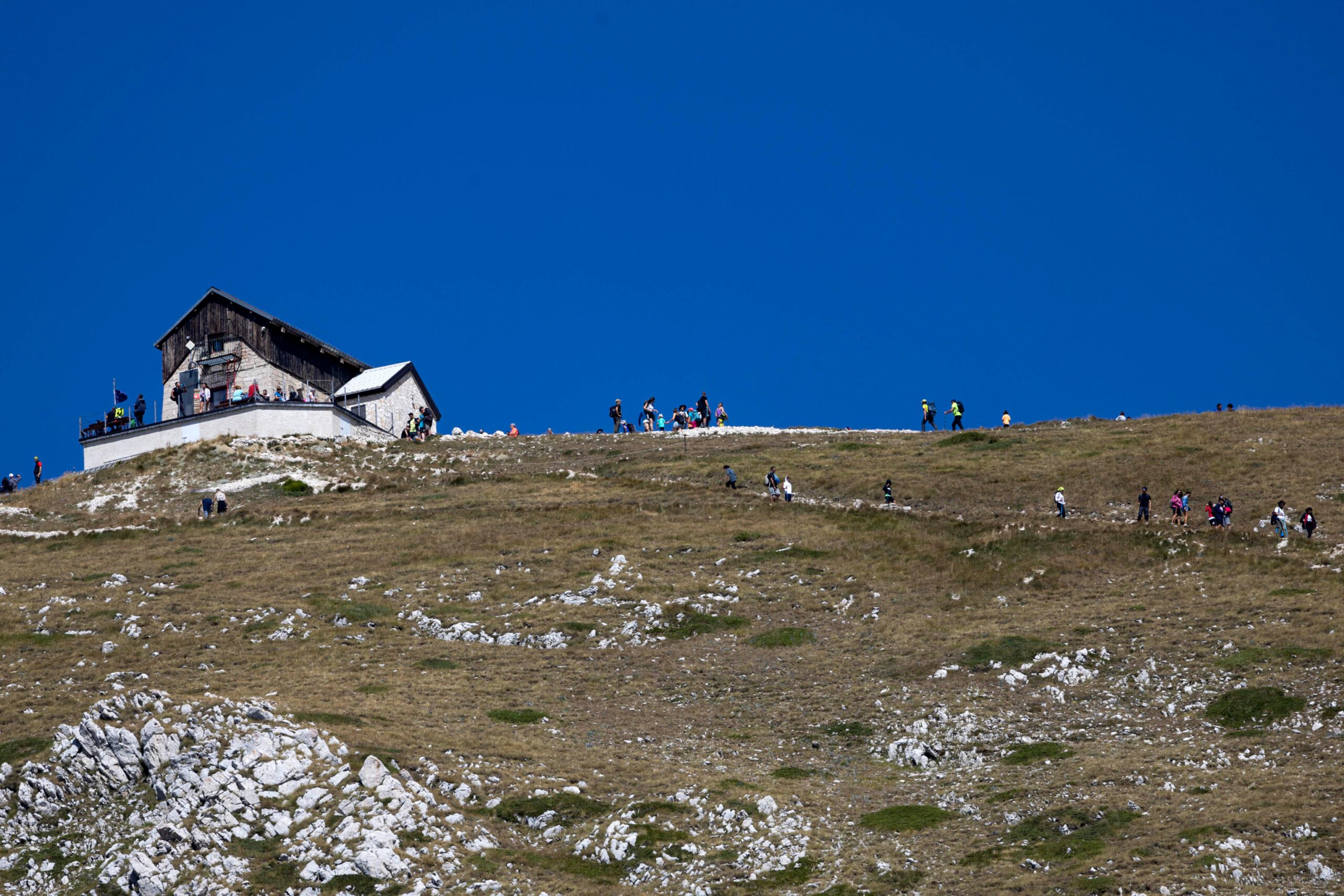 Tragedia Sul Gran Sasso Morto Escursionista Aquilano Il Corpo