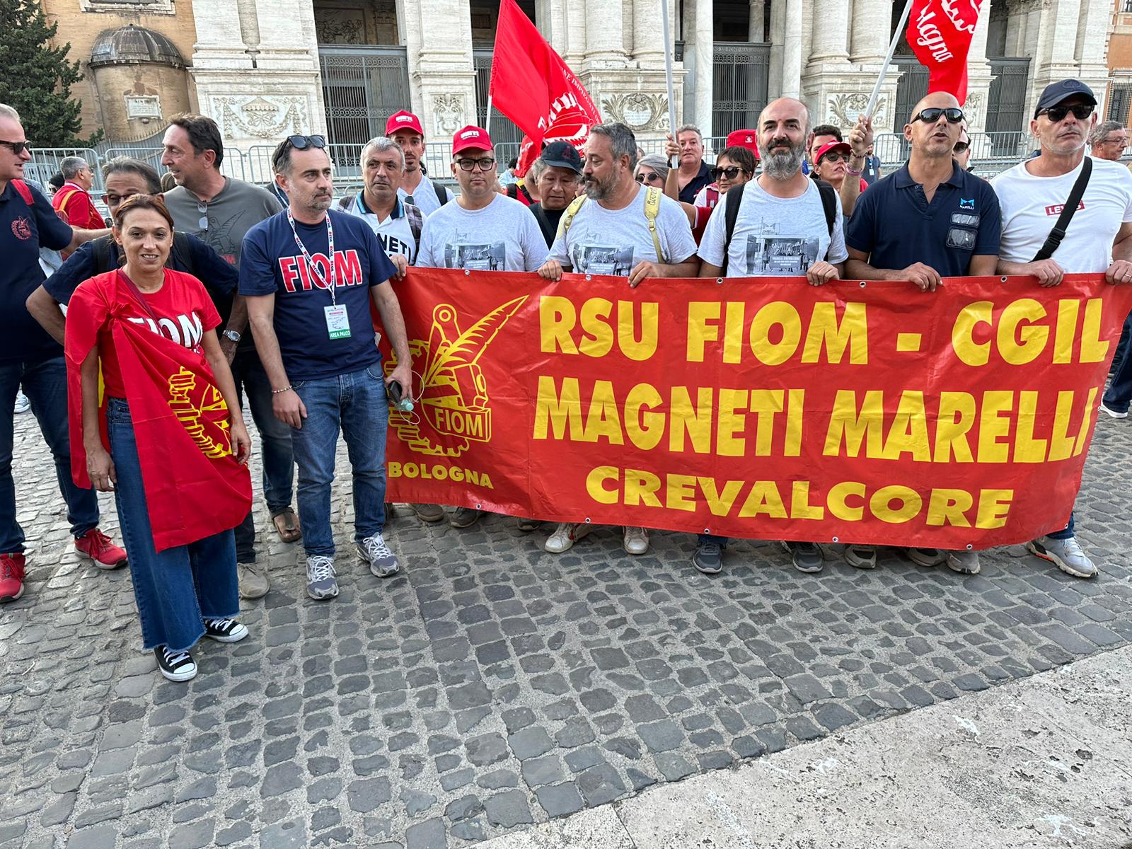 Manifestazione Cgil Magneti Marelli