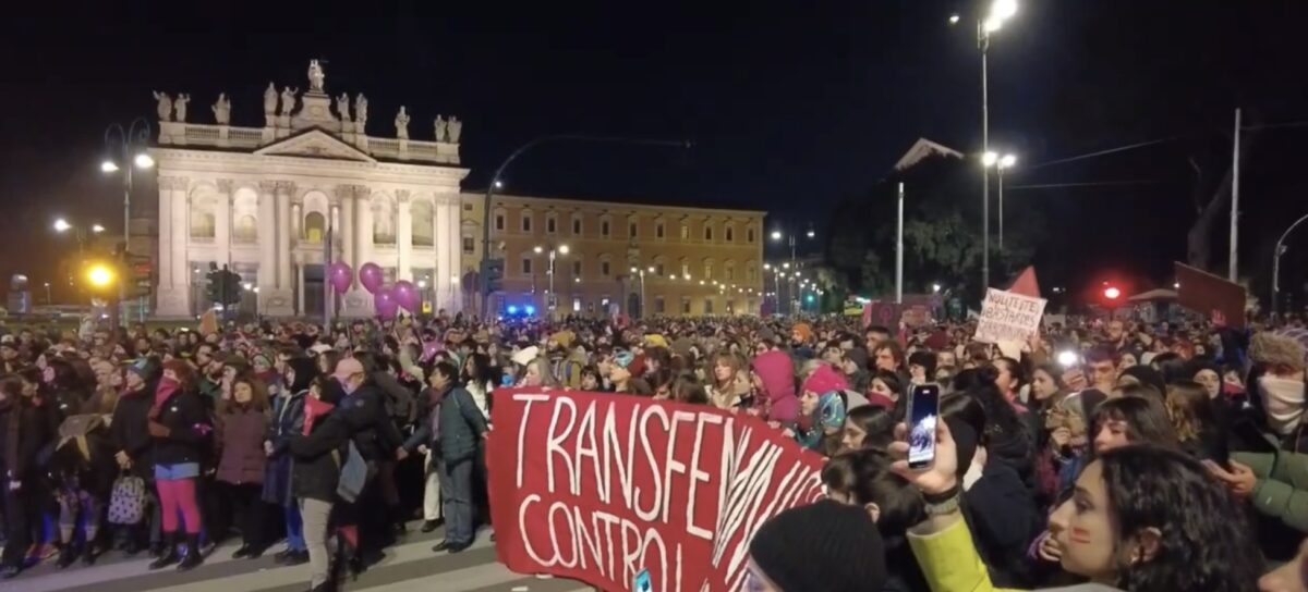 Manifestazione 25 novembre, le voci dal corteo da Circo Massimo a S...