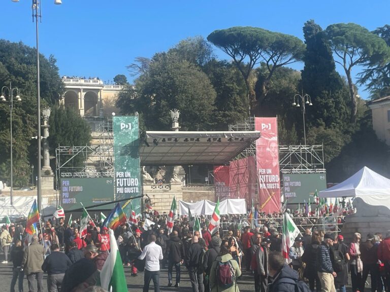 Manifestazione Pd a Roma, a Piazza del Popolo per la pace e per la ...