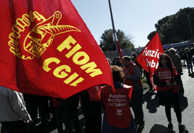 Quante volte è scesa la Cgil il piazza quando al governo c'erano Co...