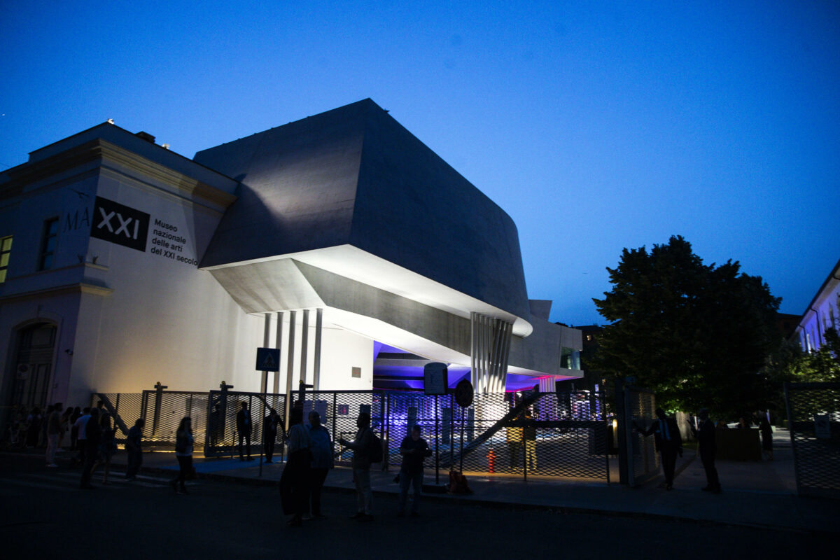 L'arte racconta la guerra: al MAXXI il ricordo del kibbutz Be'eri d...