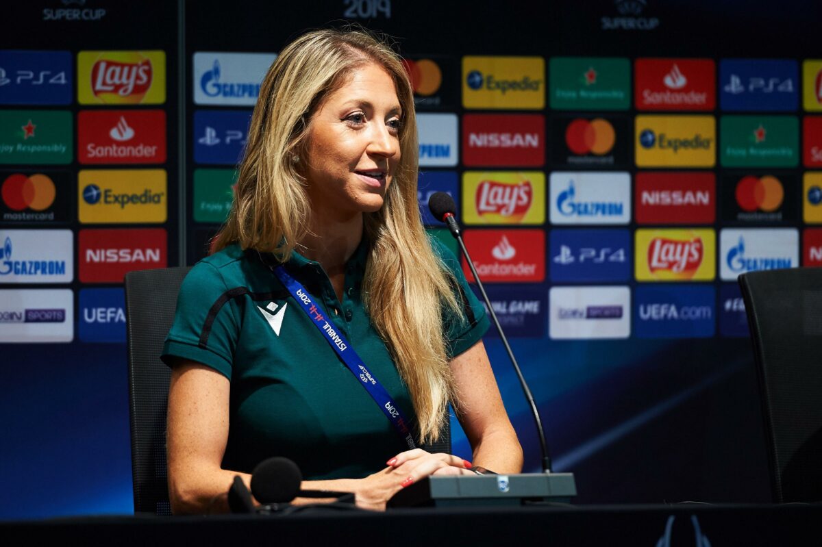 Football Summit a Roma, l'arbitro internazionale Manuela Nicolosi: "La violenza di genere nel calcio? Dopo il caso Rubiales la si vede in modo diverso"| VIDEO ESCLUSIVA