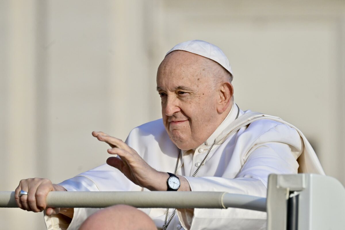 Papa Francesco, tac ai polmoni all'Ospedale Gemelli dopo l'influenza