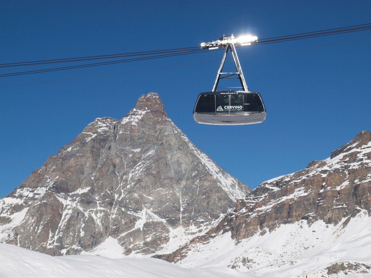 Perché Cervinia cambia nome? Abitanti in rivolta: "Danni al turismo"