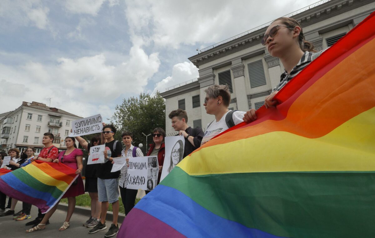 Russia, la Corte Suprema dichiara illegale il movimento Lgbt: "E' un gruppo estremista"