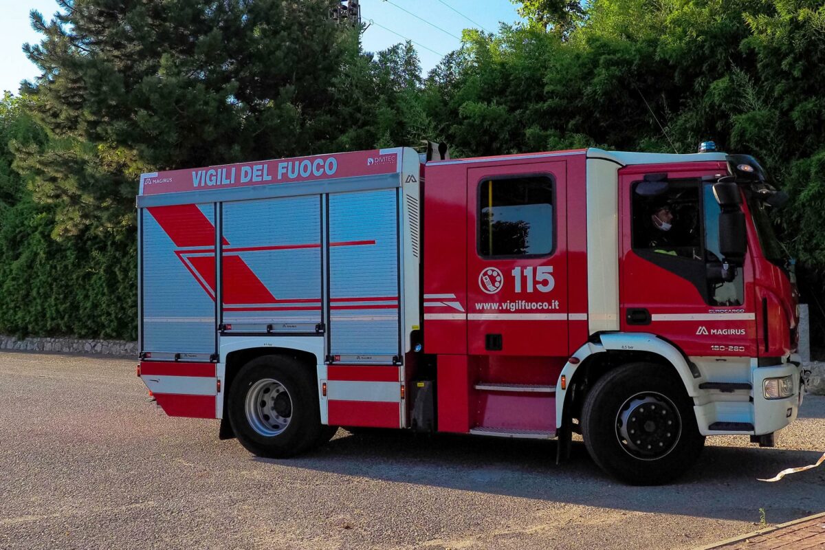 Lecco, morto  13enne caduto nel lago: era stato recuperato a 10 met...