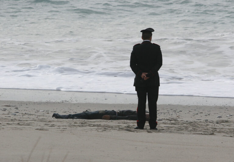 Cosenza, trovato il corpo senza vita dell'uomo disperso in mare a B...