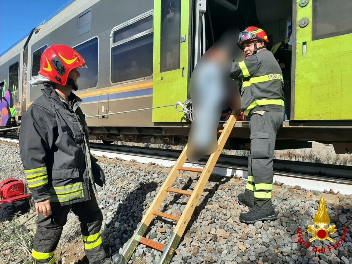 Incidente Ferroviario a Gualdo Tadino: Fiat Panda travolta da treno...