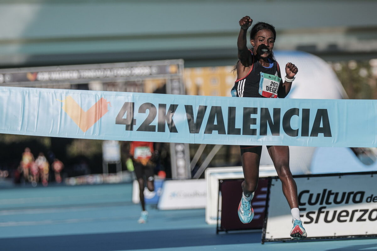 Maratona di Valencia: vince Degefa, nuovo record italiano firmato Sofiia Yaremchuk