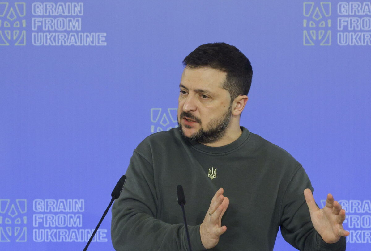 Ucraina, Zelensky parteciperà alla videoconferenza dei leader del G7