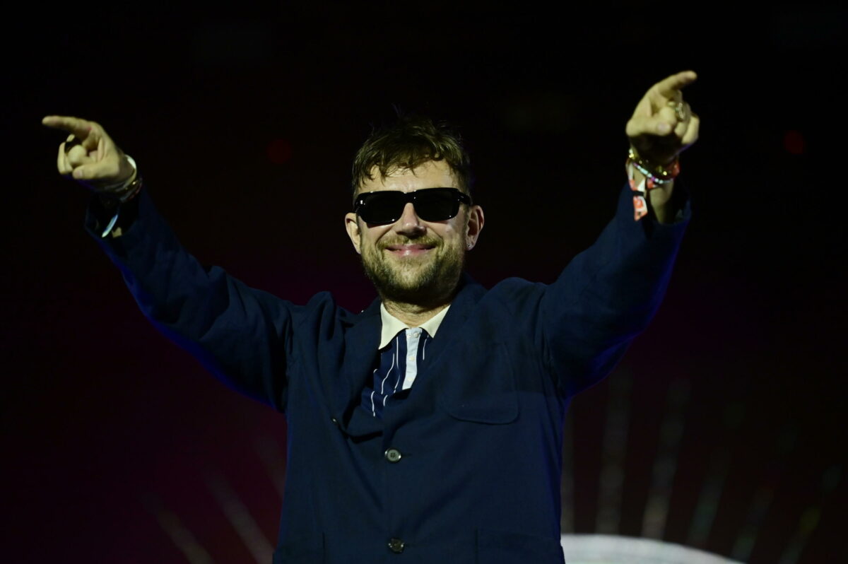 Blur, Damon Albarn spara a zero sui Rolling Stones: "video orrendo e mercificazione della donna"