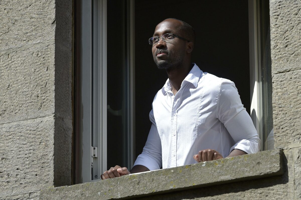 Rudy Guede denunciato per maltrattamenti, l'ex fidanzata: "È un manipolatore, quando l'ho conosciuto non sapevo chi fosse"