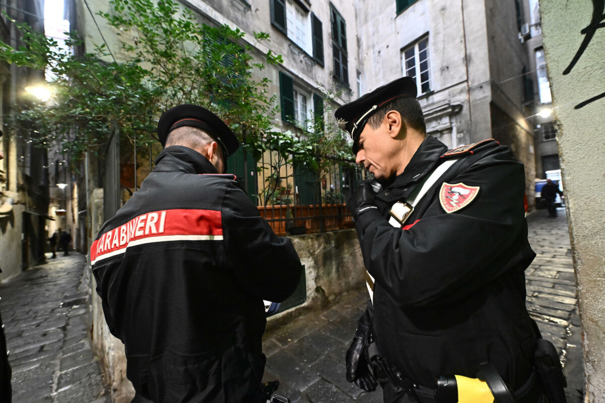 Genova, seduta di fisioterapia sfocia in violenza sessuale: arresta...