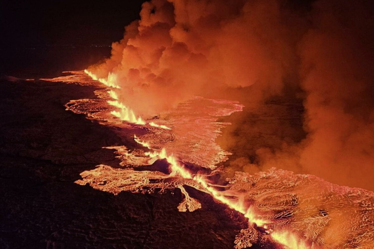 Islanda, erutta un vulcano nel sud settimane dopo l'evacuazione deg...