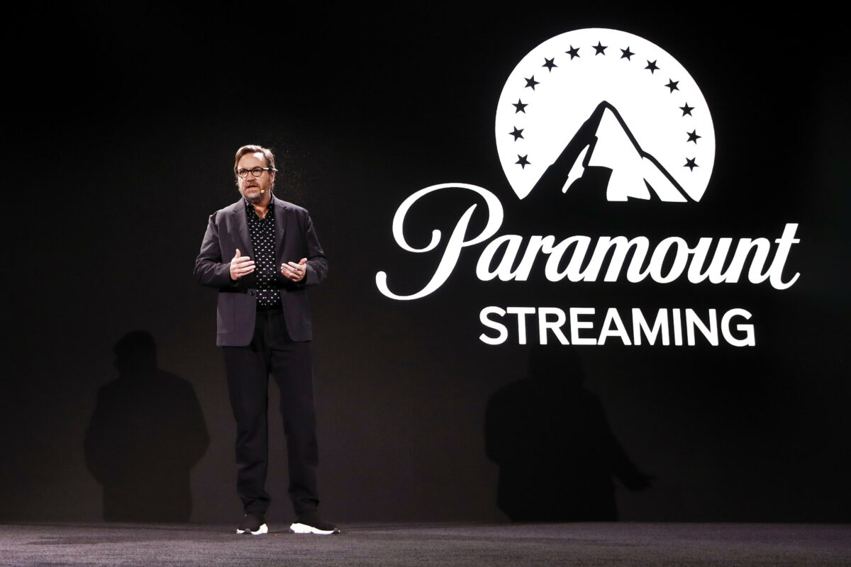 Warner Bros Discovery e Paramount verso la fusione: trattative in corso