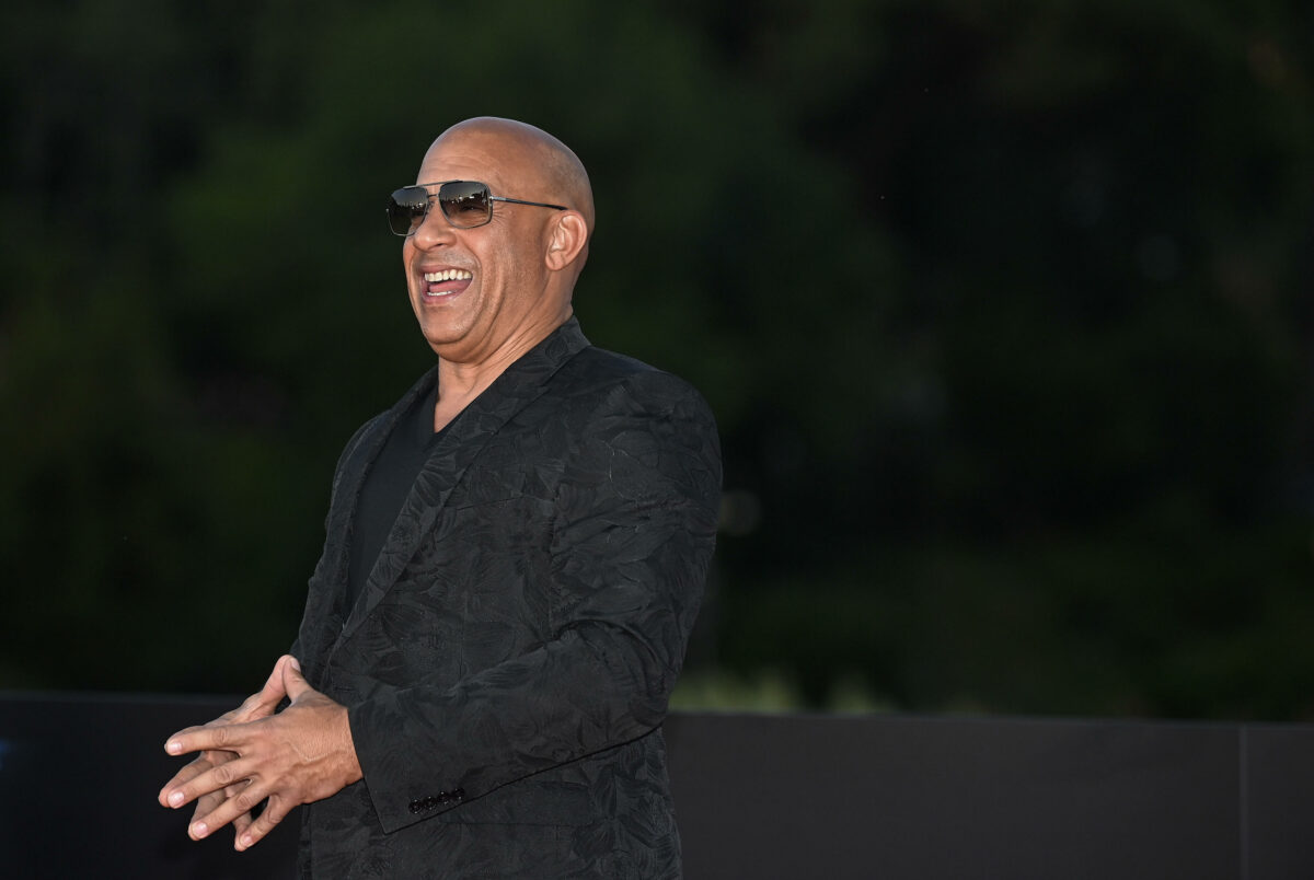 Vin Diesel accusato di violenza sessuale dall’ex assistente: lui respinge le accuse