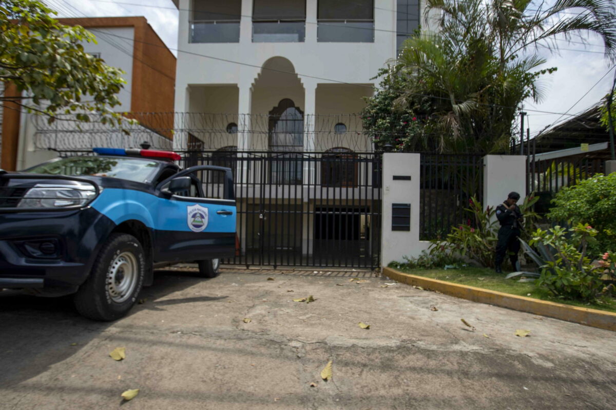 Nicaragua, a Managua un autobus si ribalta su un ponte: 19 morti, tra cui 10 bambini