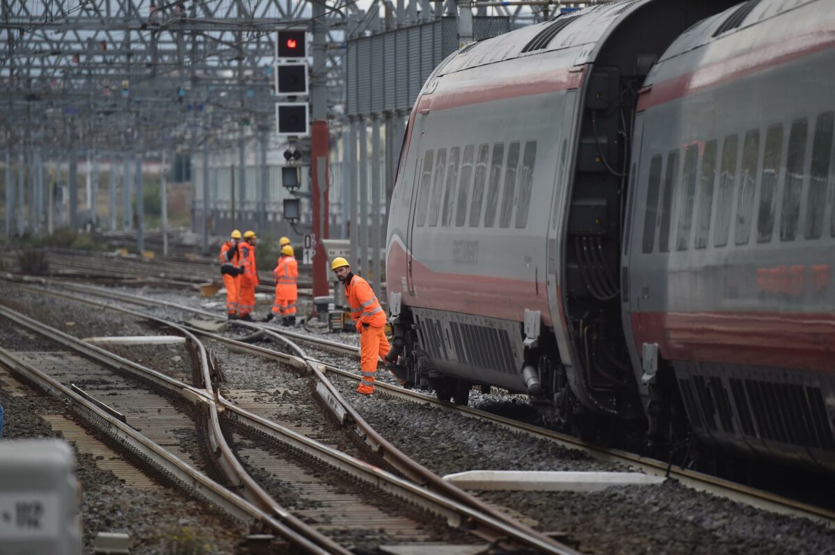 Treni tra Bergamo e Treviglio sospesi dal 4 al 7 gennaio 2024: come muoversi e bus sostitutivi