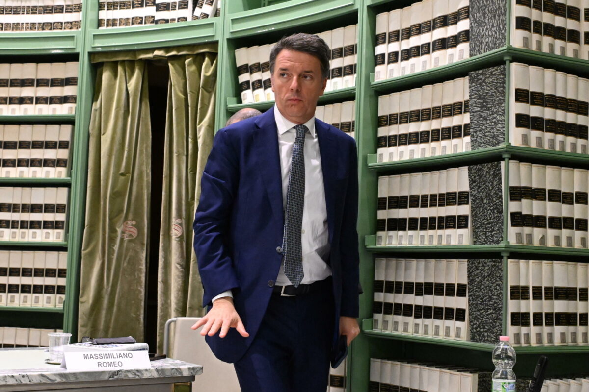 Renzi avverte la Schlein: "Senza di noi perde Firenze ma anche la guida del PD"