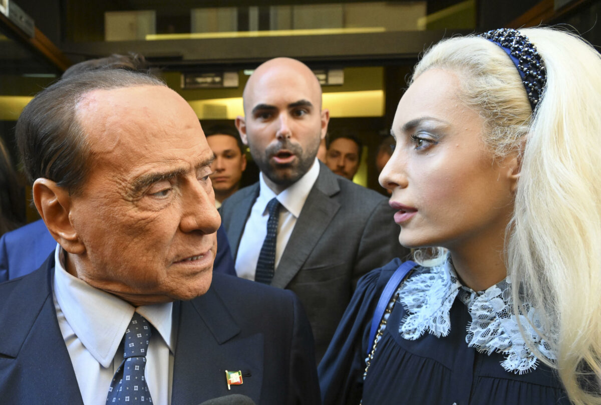 Marta Fascina, il primo Capodanno senza Berlusconi: "L'augurio più bello resterà sempre il tuo". VIDEO