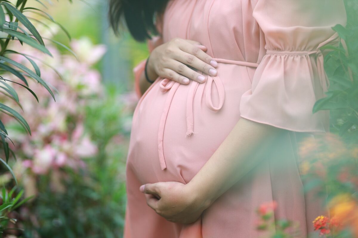 Che cos’è la gengivite gravidica? Cause, sintomi e rimedi naturali ...