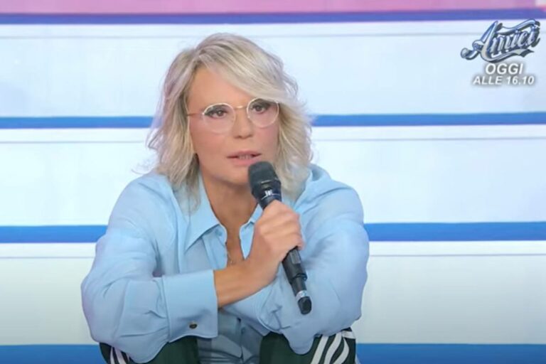 Uomini e Donne, Maria De Filippi si altera in studio: ecco perché