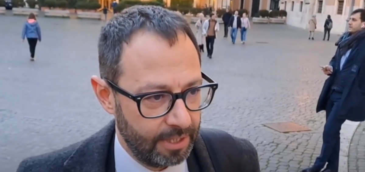 Caso Salis, Patuanelli (M5S): “Scandaloso che il Ministero degli Esteri non abbia agito per tempo” | VIDEO