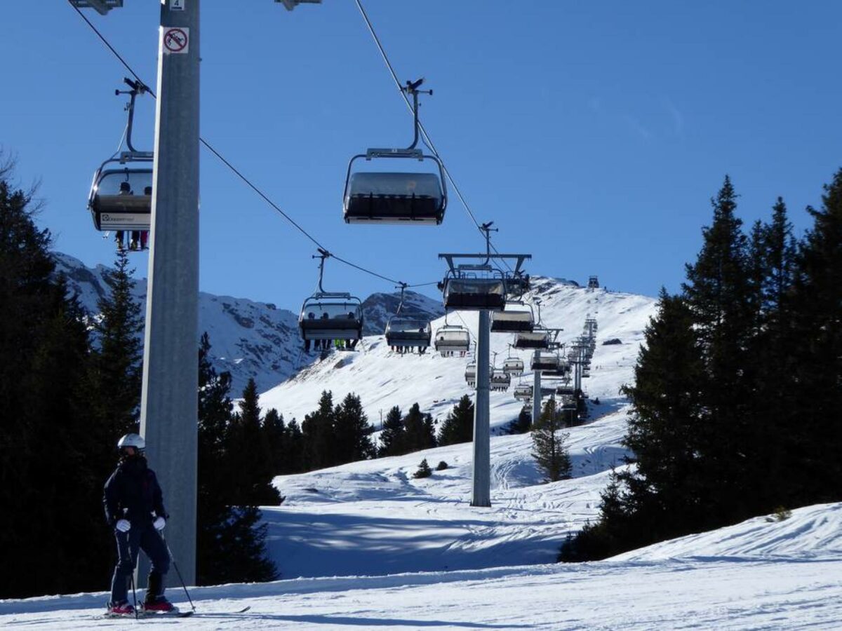 Dramma sull'Alpe di Siusi, morta sciatrice 83enne dopo caduta da seggiovia