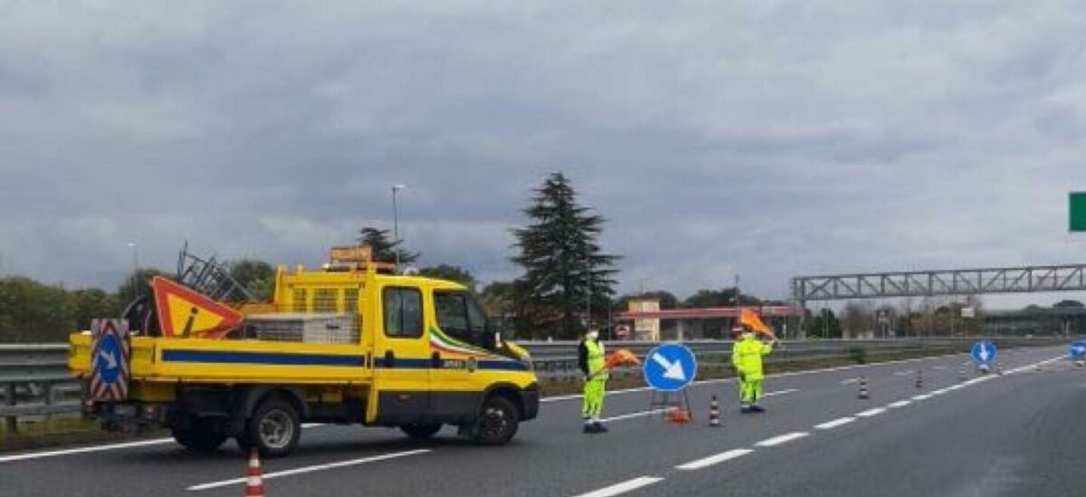 Vibo Valentia, incidente sull'A2: coinvolto il presidente della Regione Calabria Occhiuto, 5 feriti