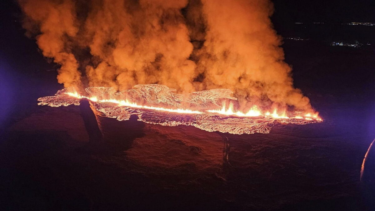 Islanda, eruzione del vulcano a nord di Grindavik: la situazione oggi. VIDEO