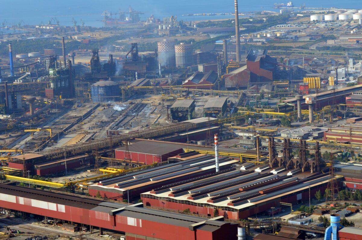 Ex Ilva senza gas: il Tar decreta fine fornitura Snam | Nuovo ricorso per evitare la chiusura