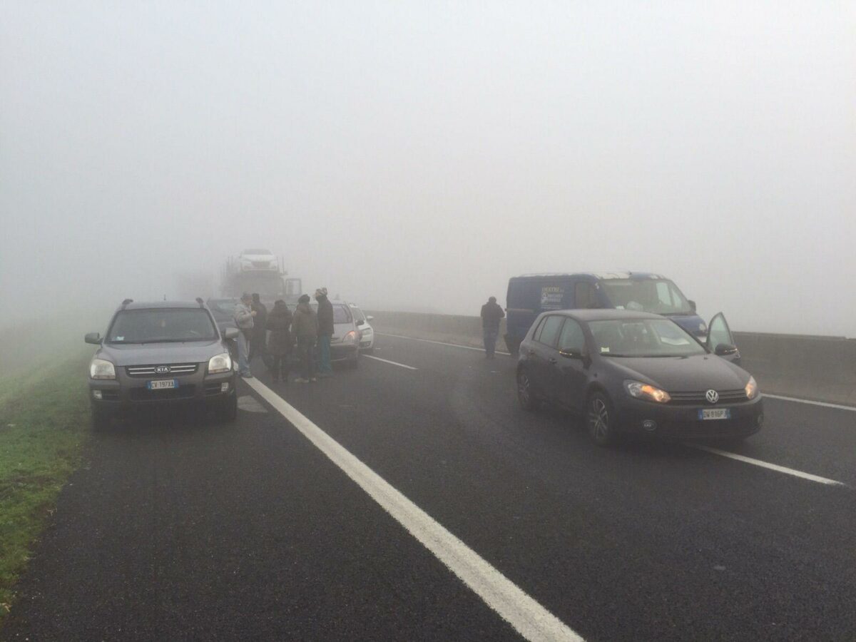 Padova, incidente stradale a Cadoneghe: scontro frontale sulla SR308, morto un 66enne