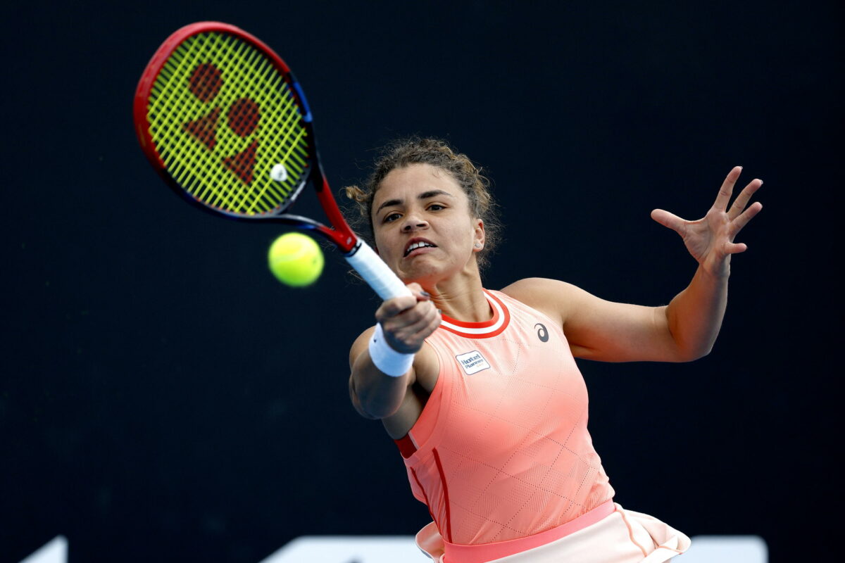 Australian Open 2024, Paolini passa al terzo turno. Fuori Trevisan e Cocciaretto