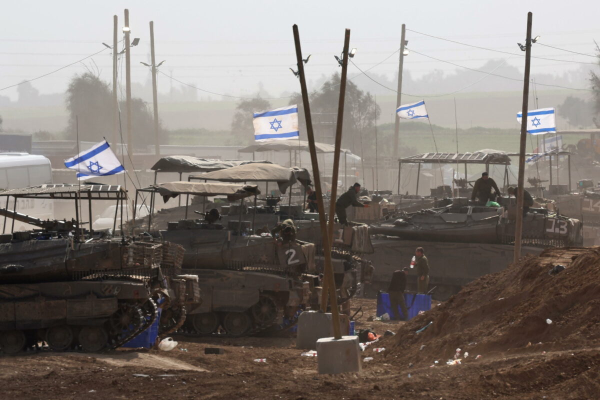 Guerra a Gaza, venerdì la prima sentenza della Corte dell'Aia sull'accusa di genocidio ad Israele. Continuano le proteste per la liberazione degli ostaggi