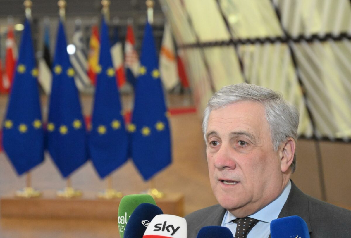 Europee, Tajani ci pensa: "Io candidato? Valuterò con i miei alleati". E sull'autonomia: "Non è una riforma nordista"