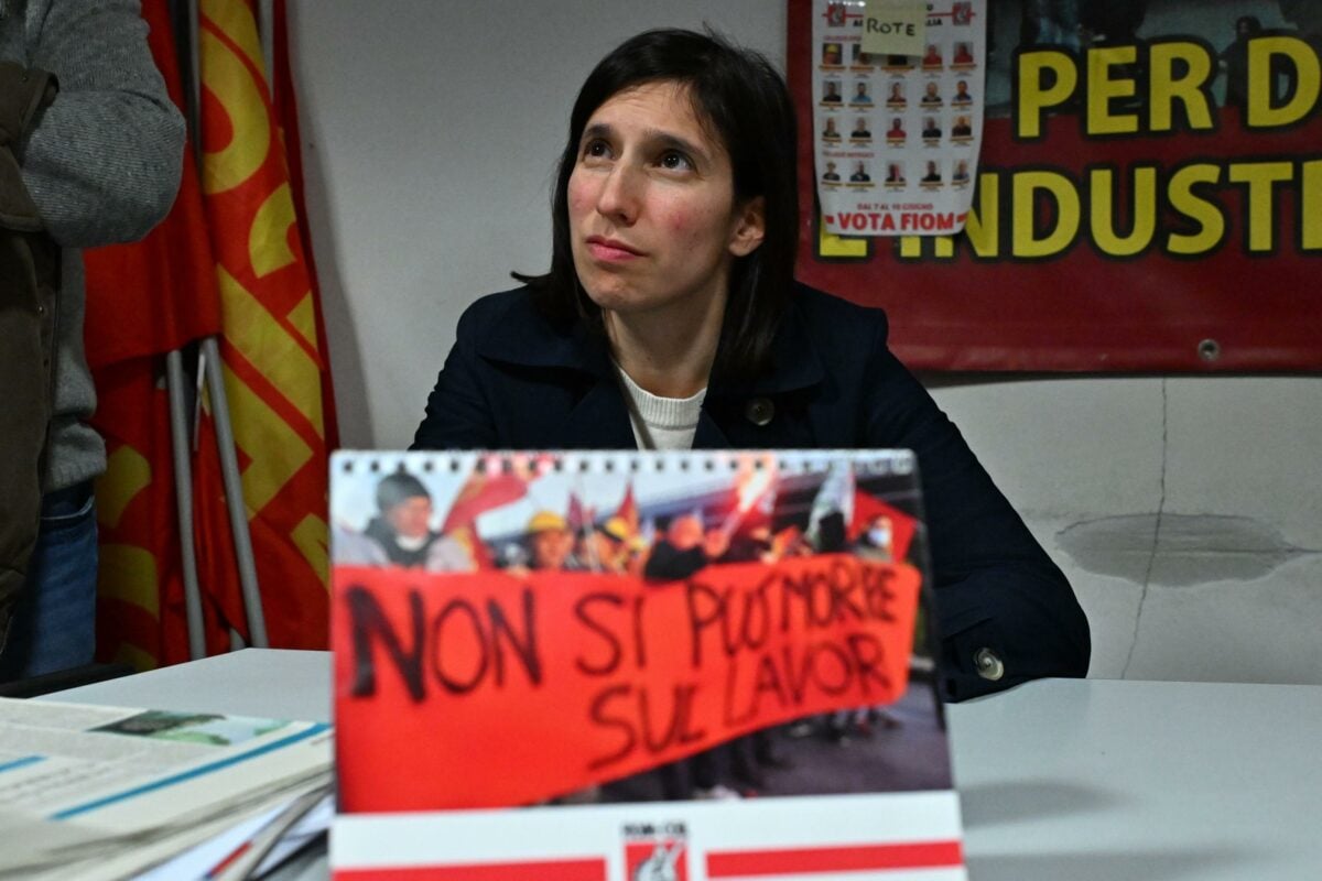 Governo, Elly Schlein attacca Meloni da Cassino: "Sta svendendo il Paese, noi contro privatizzazioni"