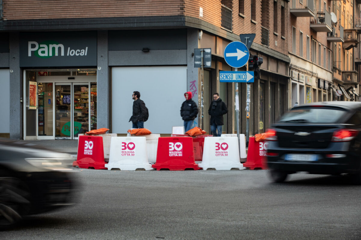 Bologna città 30, meno incidenti nelle prime due settimane: drastico calo del 21%