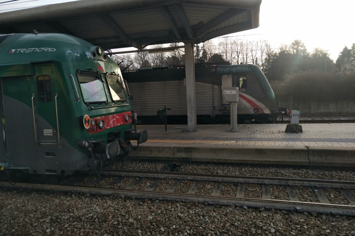 Novara, uomo travolto ed ucciso da un treno all'altezza di un passaggio a livello