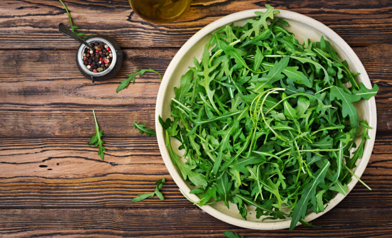 7 benefici della rucola sconosciuti: come consumarla?