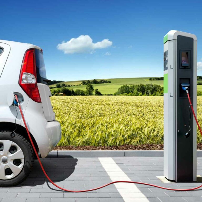 Boom auto elettriche: immatricolazioni in aumento